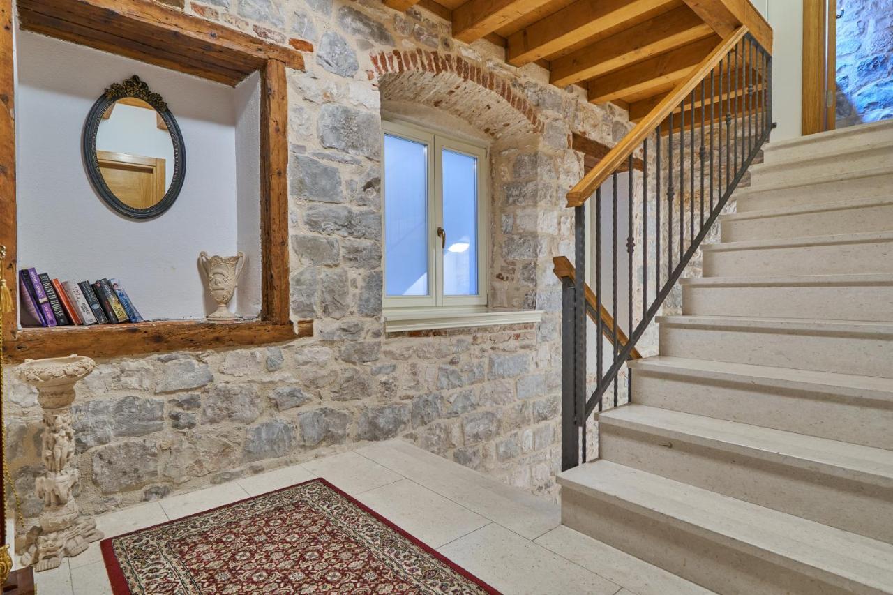 Heritage 4*